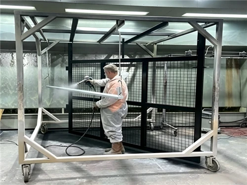 Precautions for metal spraying gun use